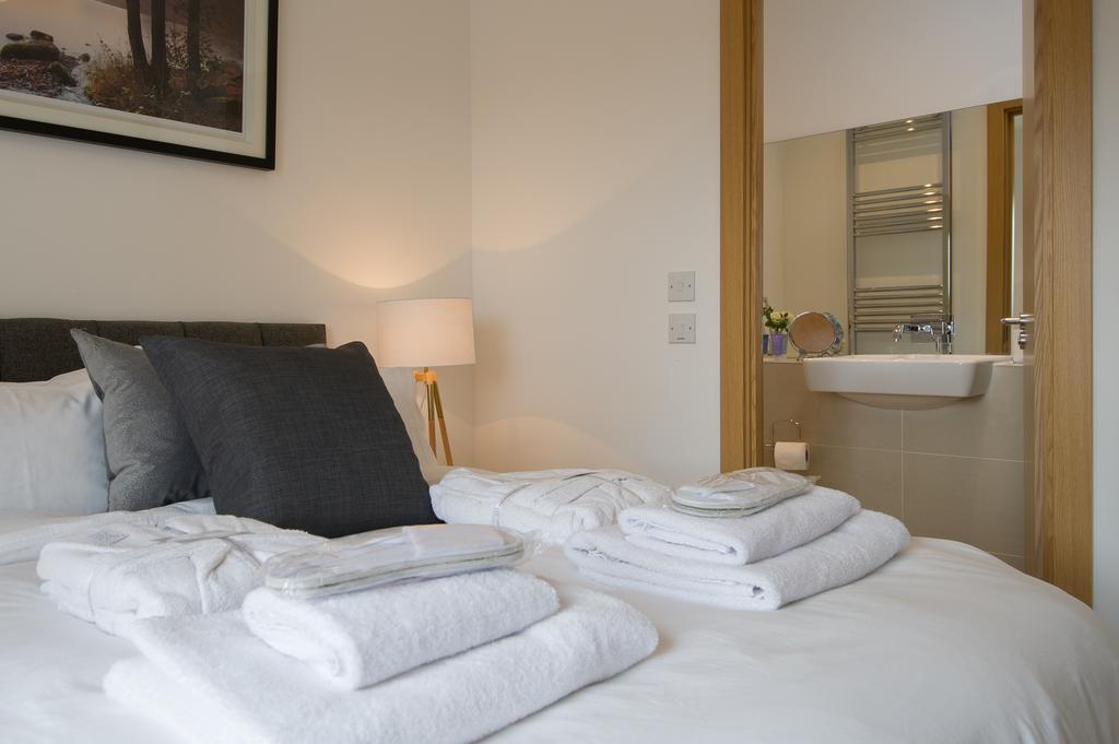 Tailored Stays - Executive Town House Cambridge Habitación foto